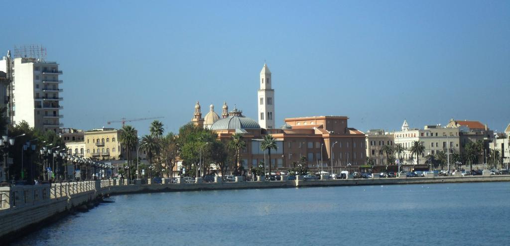 Palazzo Verrone Bari Eksteriør billede